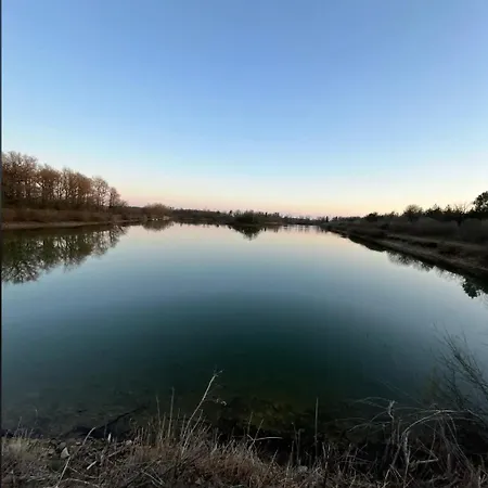 De L'etang Vieux منزل ريفي *